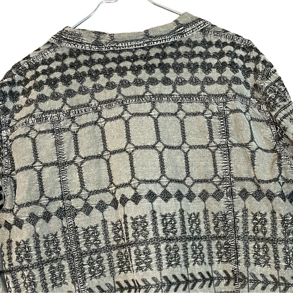 Chicos Design Embroidered Shacket Size 16 Jacket Metal Buttons Green - Picture 11 of 12